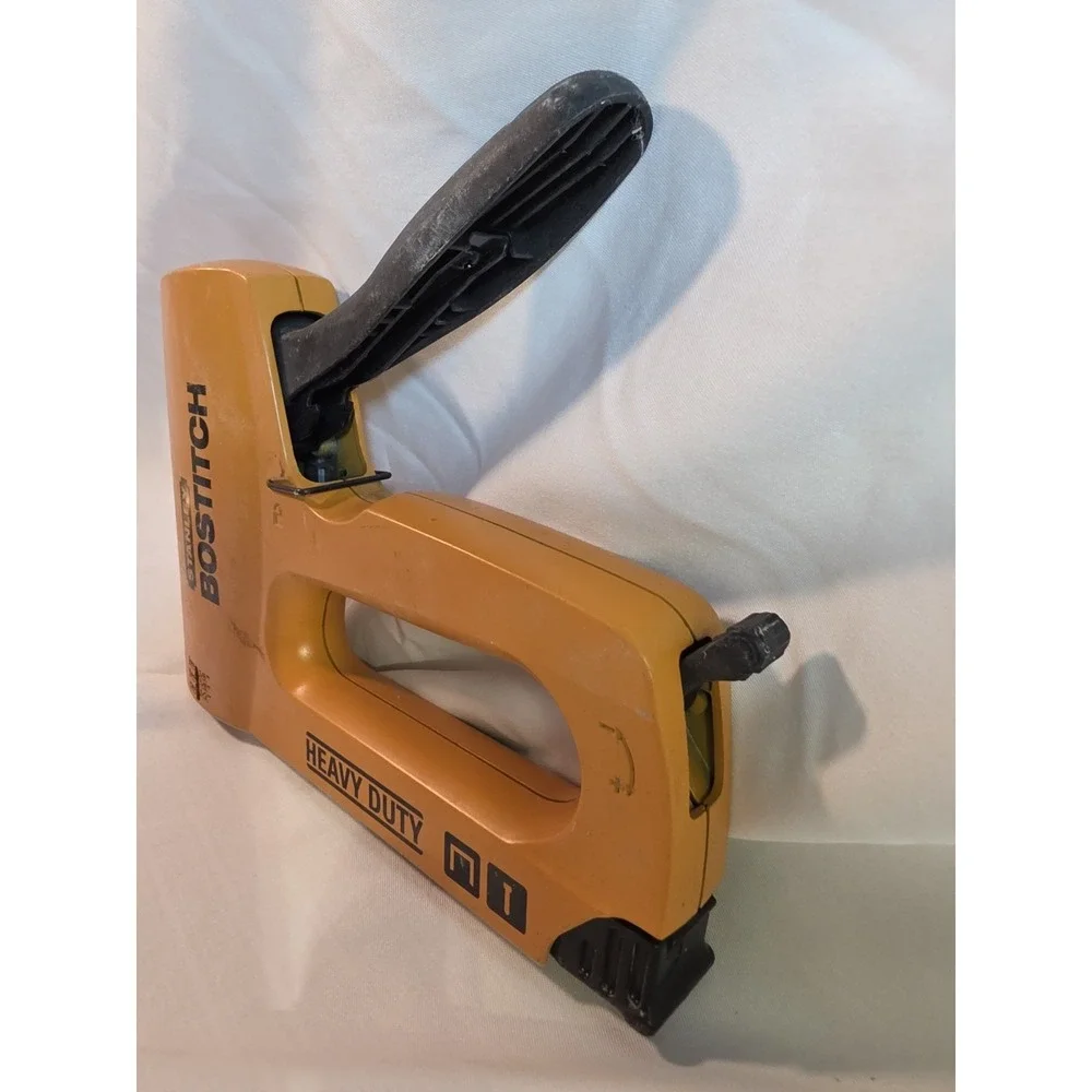 Bostitch 2-in-1 Brad Nailers & Staple Gun -Heavy Duty & Universal Fit- #BT160HL